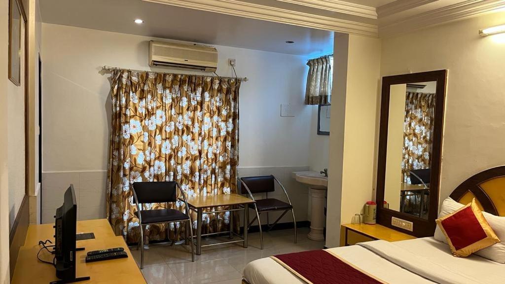 Ganga Sagar Hotel Bangalore Eksteriør billede